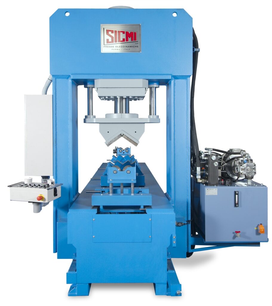 Hydraulic tube straightening machine - PRT